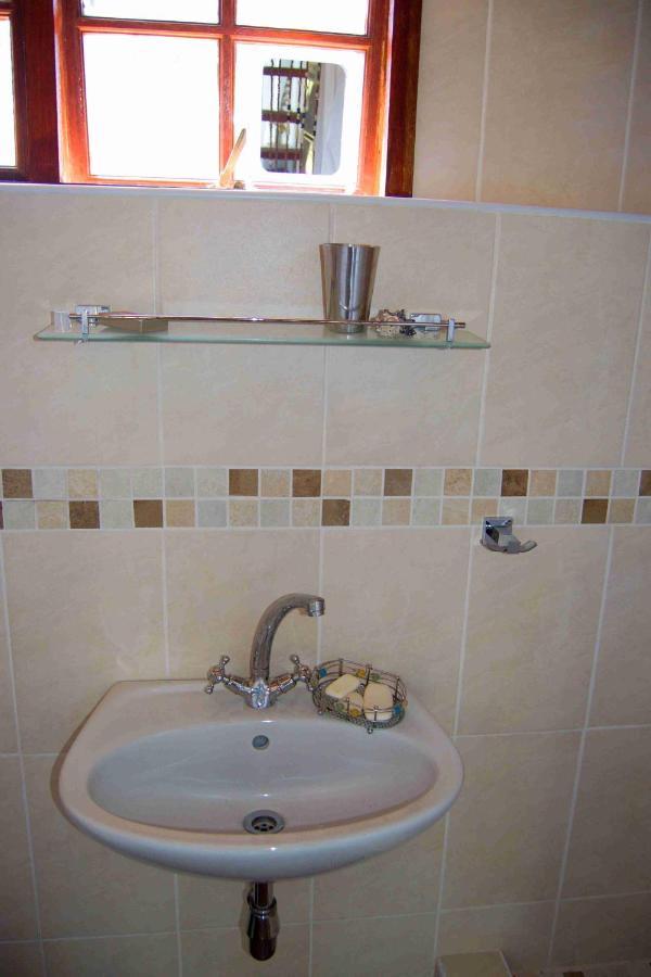 Suzie'S Loft - Nude - Suneden Family Naturist Resort Pretoria Bagian luar foto