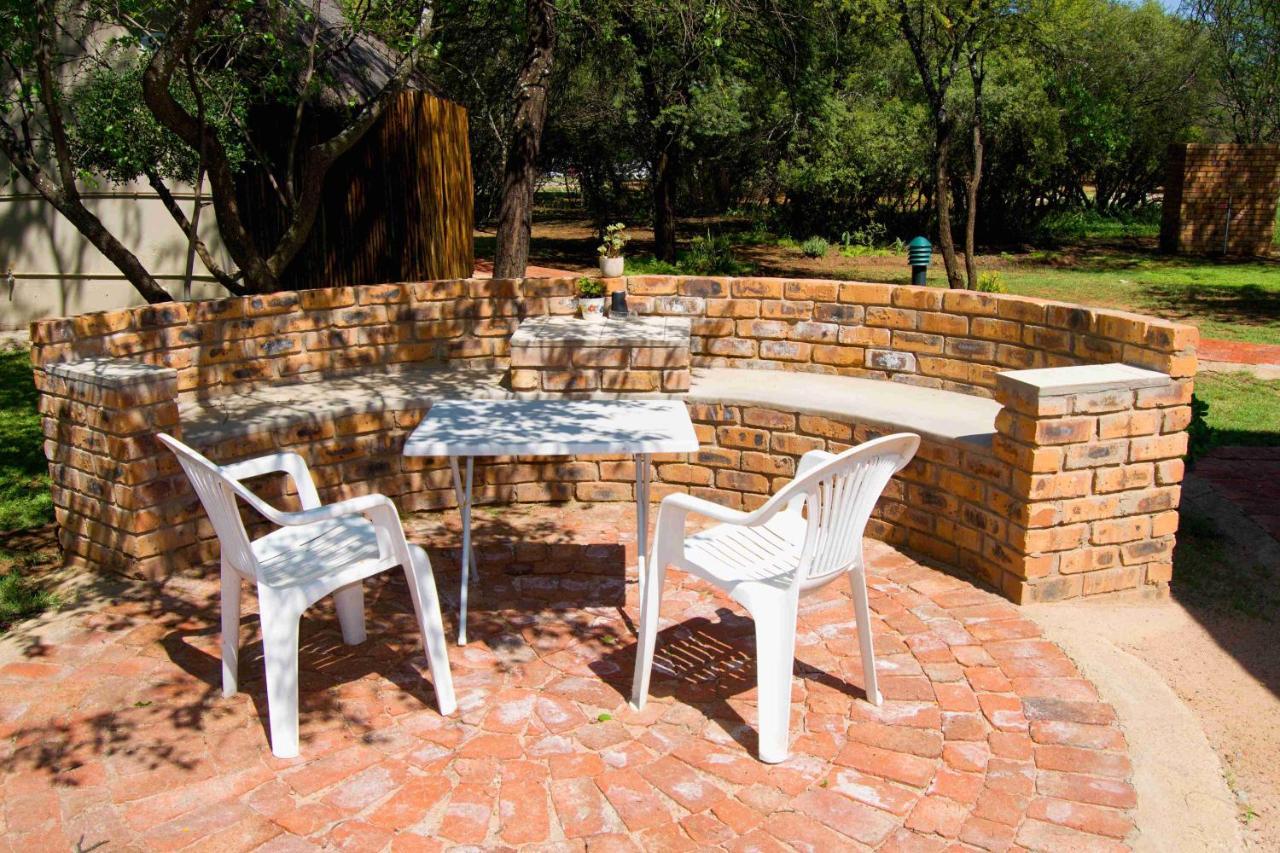 Suzie'S Loft - Nude - Suneden Family Naturist Resort Pretoria Bagian luar foto